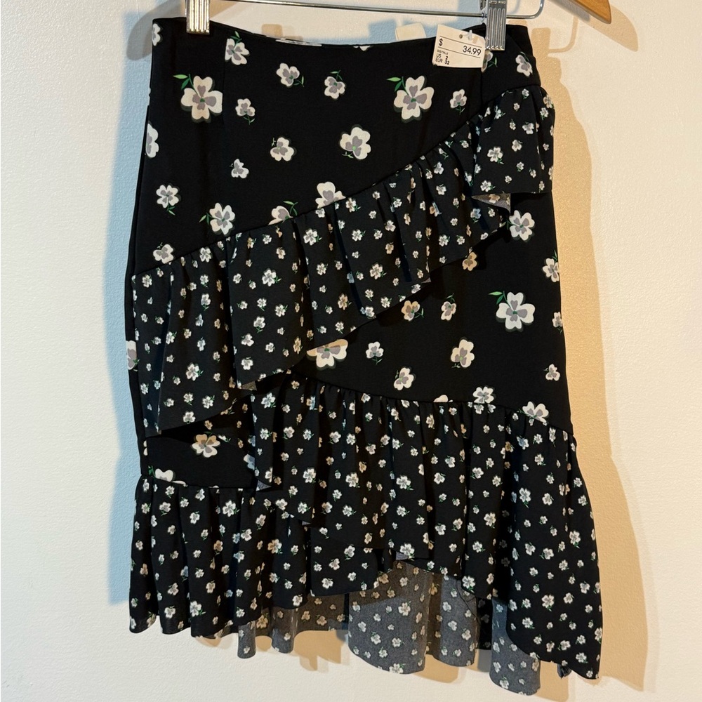 H&M Mini Skirt Black‎ Floral Boho Tiered Asymmetrical Ruffle Mid Rise NWT